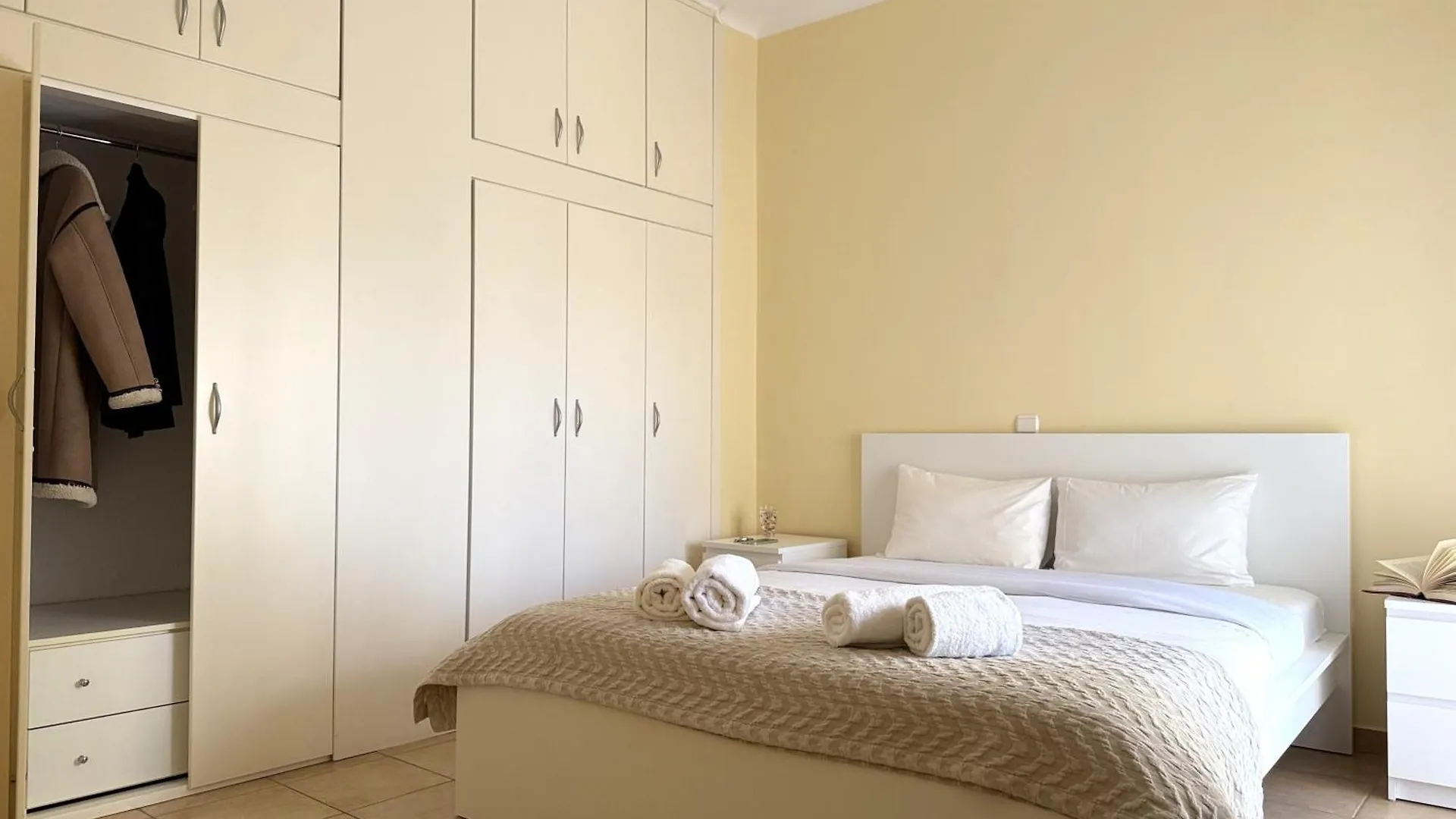 Apartment Zeusbnb Saint Sofia Ble Thessaloniki
