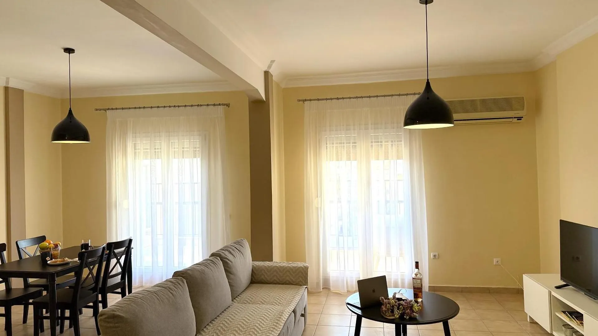 Apartment Zeusbnb Saint Sofia Ble Thessaloniki